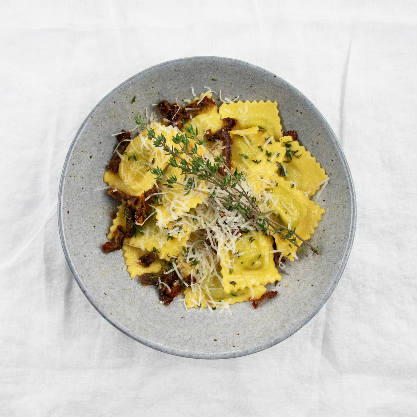 Pastaschale - pedra linha